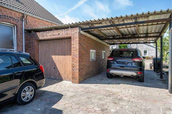 Garage und Carport