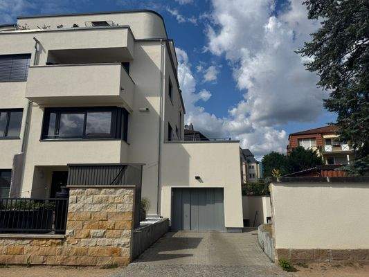 Hausansicht, Terrasse