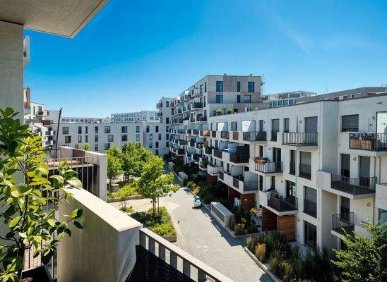 Balkon Richtung Westen - (KI optimiert)