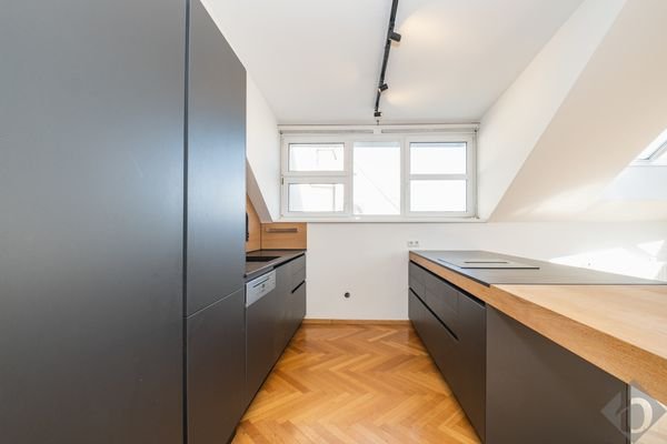 Designerküche Ansicht 2