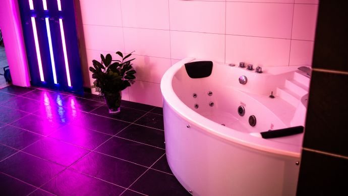 Jacuzzi