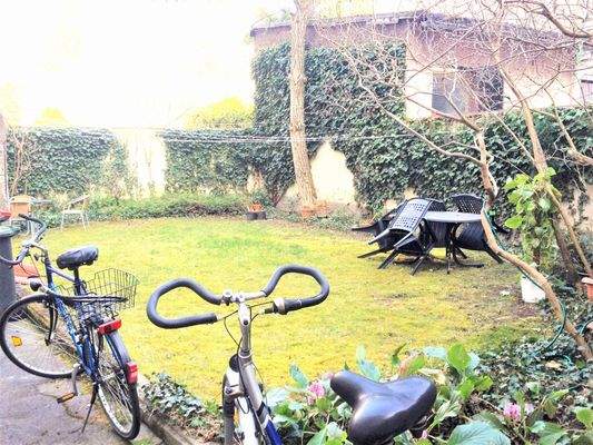 Garten im Hinterhof.jpg