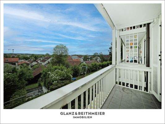 Gemütlicher Südbalkon 