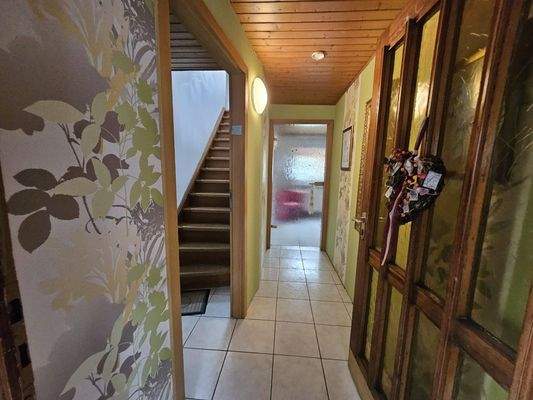 Diele EG mit Zugang zu OG