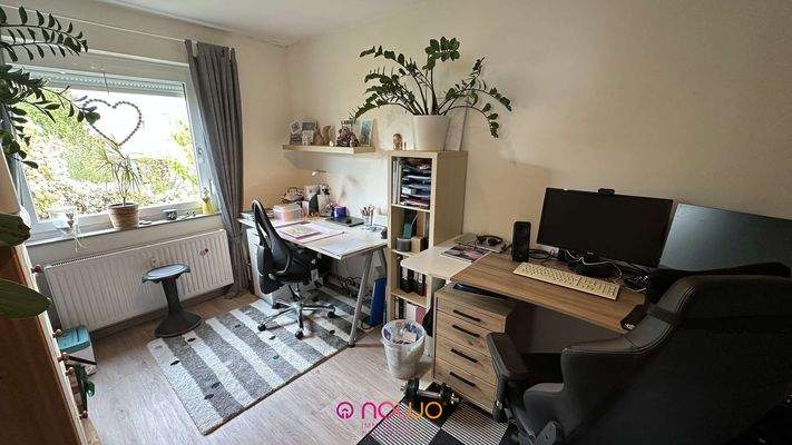 Teilansicht Büro oder Kinderzimmer