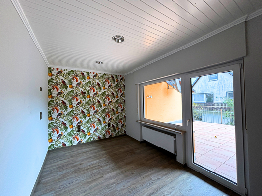 OG - Schlafzimmer mit Zugang zum Balkon