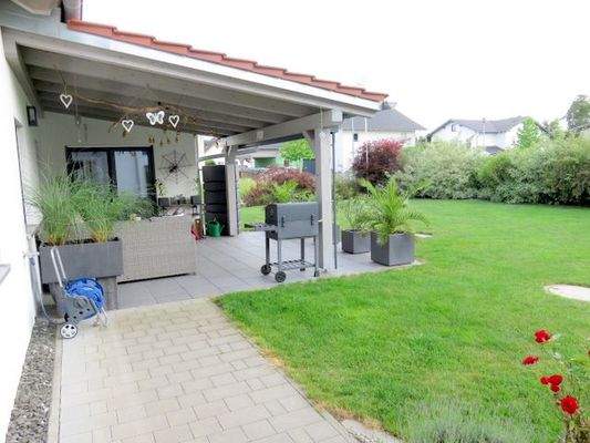 überdachte Terrasse