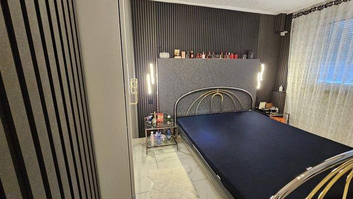 Vorderhaus_EG Schlafzimmer_03.jpg