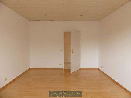 Schlafzimmer - Schlafzimmer - künftig neuer Bodenbelag