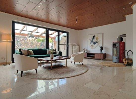 Wohnzimmer (mit KI verändert)