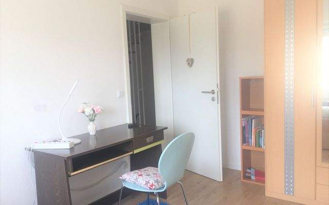 gemütliches Zimmer in Stuttgart2 (2).jpeg