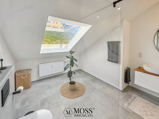 OG: Badezimmer