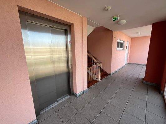 Liftanlage mit Laubengang.JPG