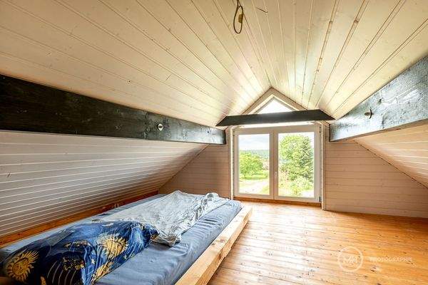 "Schlafen unterm Dach"