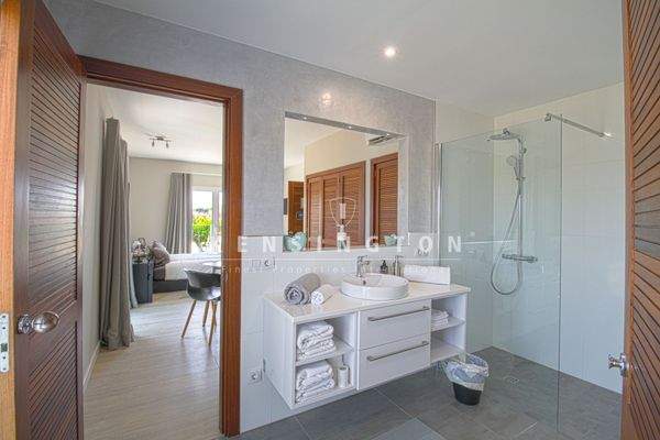 Villa in Ciudad Jardin Badezimmer