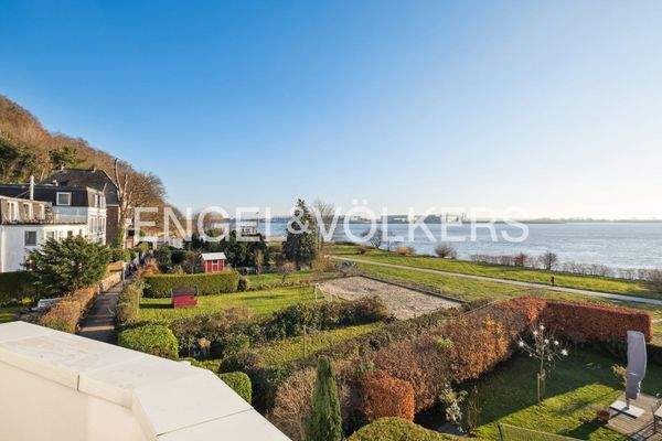 Weitblick in alle Richtungen, oder doch lieber hinunter zum eigenen Garten?