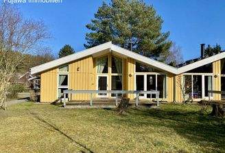 Ansicht Terrasse und Garten