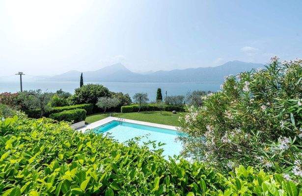 Foto-13 Piscina lago.jpg