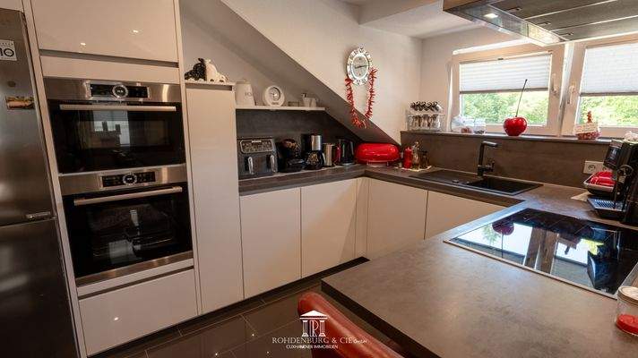 Eigentümerwohnung - moderne Einbauküche