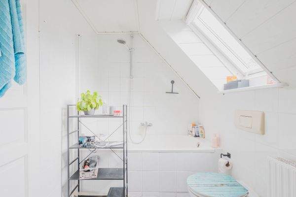 Duschbad Dachgeschoss - Zweifamilienhaus
