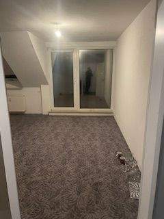 Wohnzimmer zum Balkon.jpeg