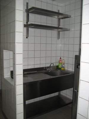 16 - Küche Gaststätte.jpg