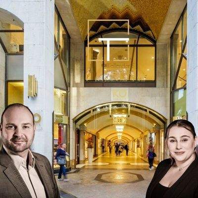 Einkaufspassage mit Personen