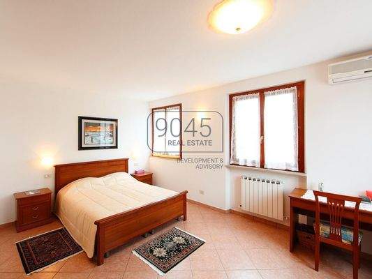 Panoramavilla mit Pool, Spa und 12 Hektar Privatland in Gradara - Marken