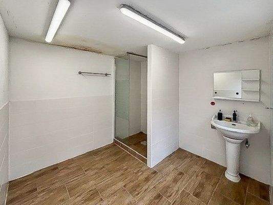 Dusche Kellergeschoss