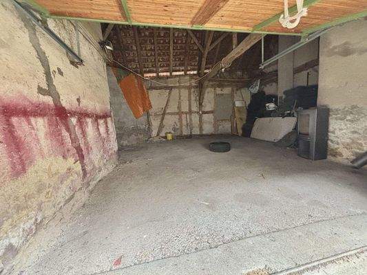 Innenraum Garage.jpg