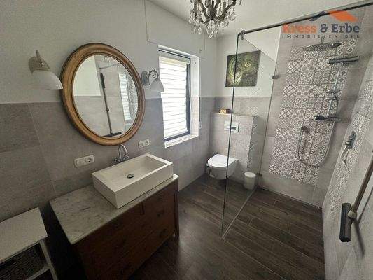 Badezimmer EG