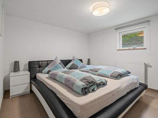 Zimmer im Untergeschoss