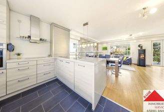 Küche und Wohnbereich