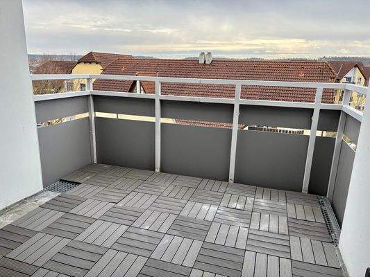 grosszügiger Balkon