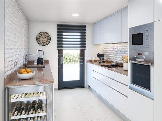 Detached Villas with Private Pools in La Marina Alicante