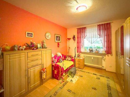 sonniges Kinderzimmer mit Südausrichtung