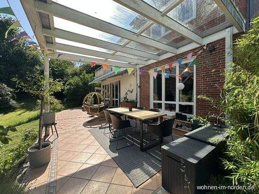 überdachte Terrasse