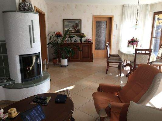 Wohnzimmer m. Kamin