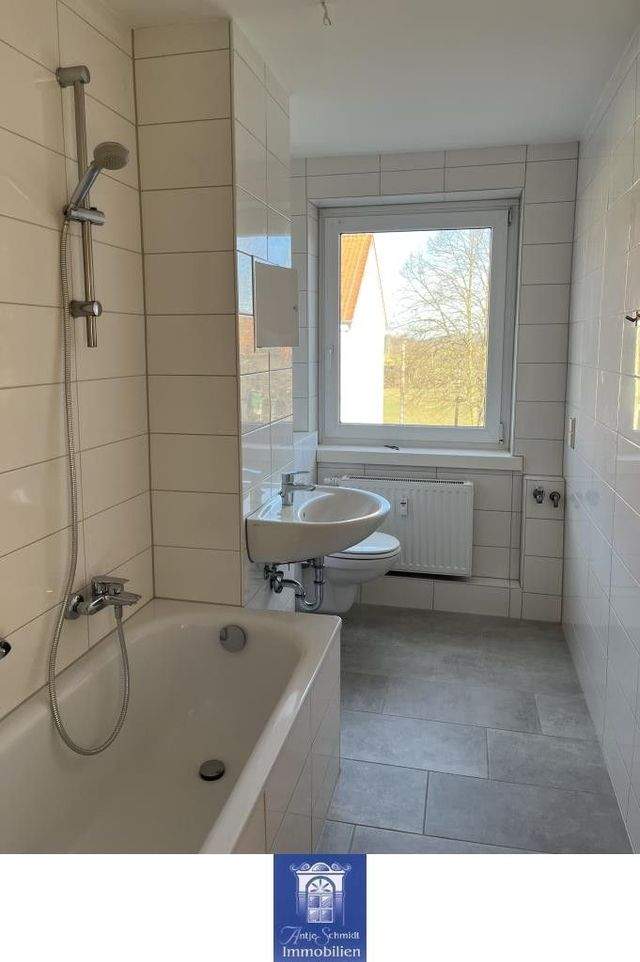 Hübsche Wohnung mit schönem Balkon in grüner und ländlicher Umgebung - Foto 2