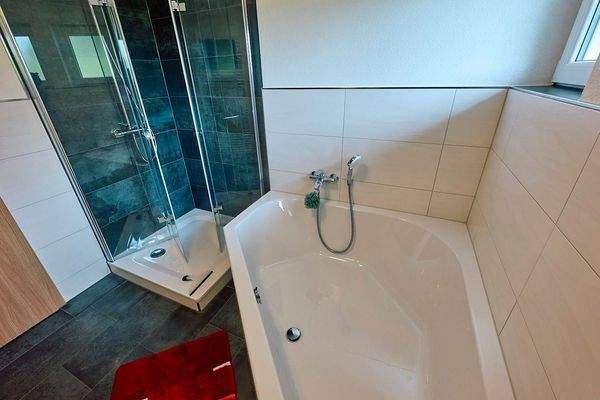 1. Obergeschoss, Bad