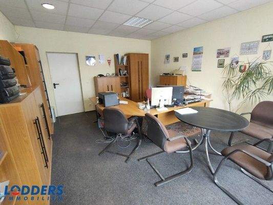 Rechte Seite: Büro 3