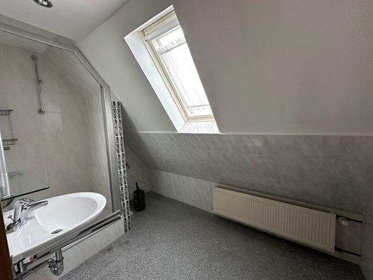 Dachgeschoss_Wohnung (2)