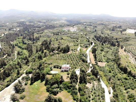 Traditionelle Steinvilla bei Plevriana auf Kreta m