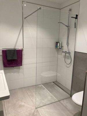 bodengleiches Duschfeld