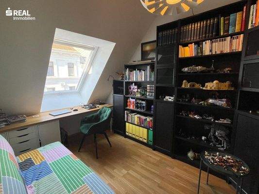 Kinder-/ Arbeitszimmer