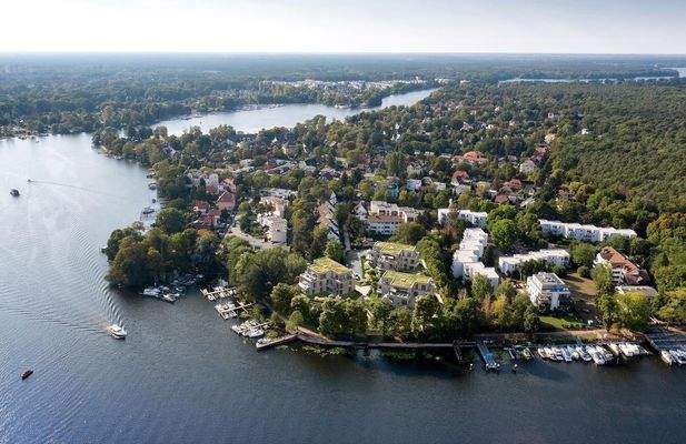 Spektakuläre Wasserlage