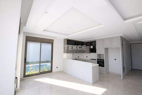 5-Bedroom Villa with Pool in a Central Location in Side Antalya