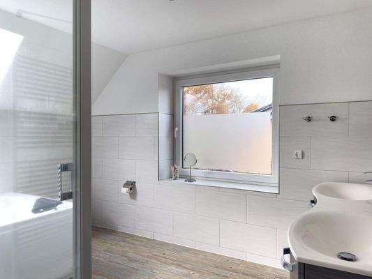 Badezimmer im Obergeschoss