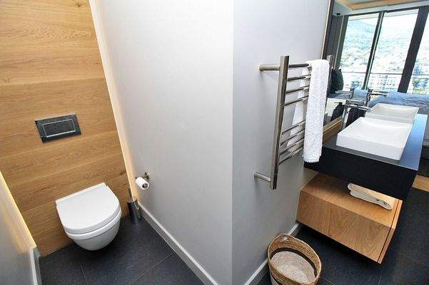 34acdd30-7c42-4ad9-b84a-2de93d47c72f