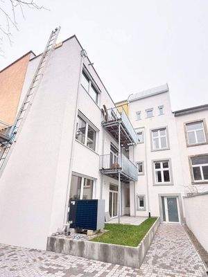 Hausansicht Innenhof.jpg